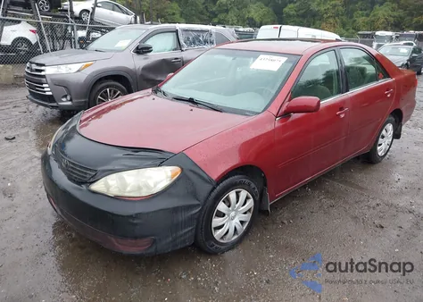 2005 Toyota Camry Le z USA, uszkodzony, nr VIN JTDBE32K153033492